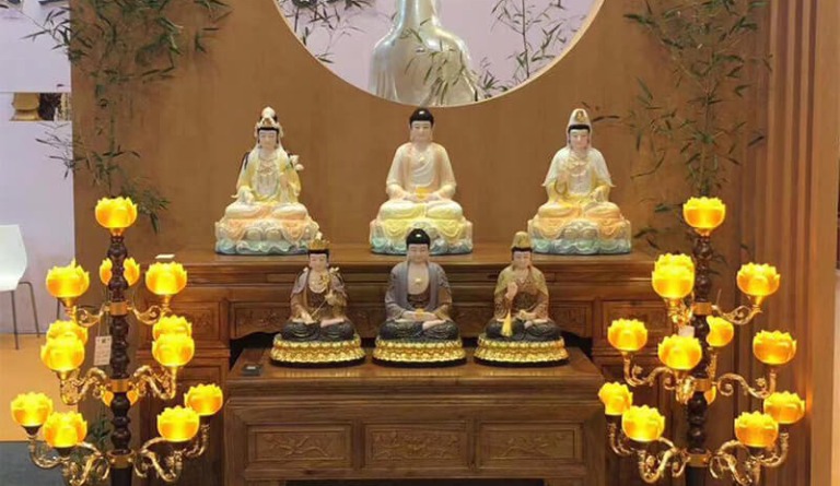 Tượng Tây Phương Tam Thánh Phật cần được thờ cúng đúng cách tại nhà